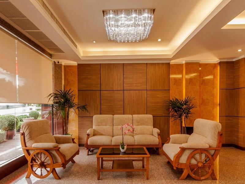 Tara Lake Hotel - Lobi