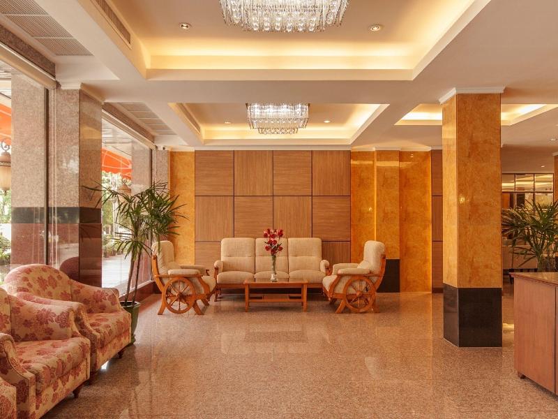 Tara Lake Hotel - Lobi