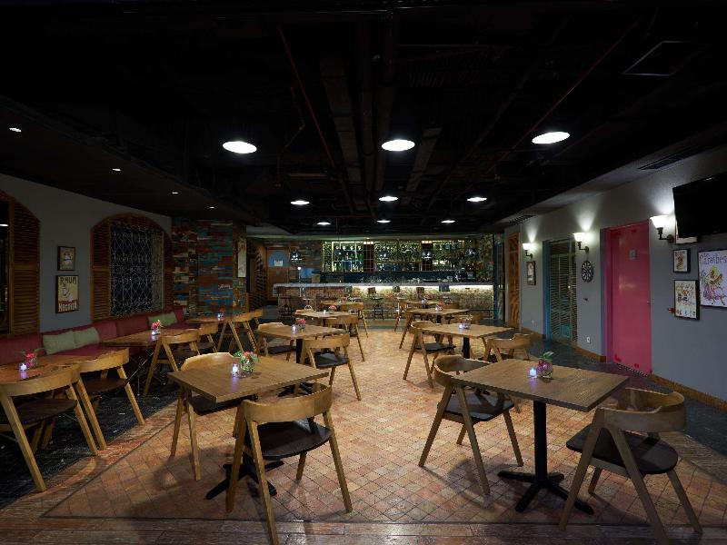 Mercure Jakarta Simatupang - Bar