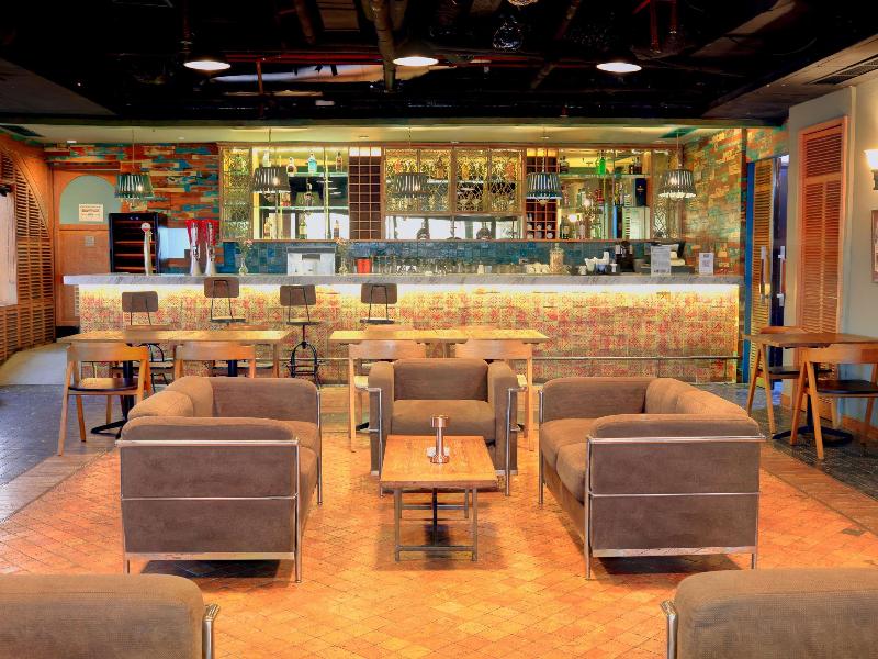 Mercure Jakarta Simatupang - Bar