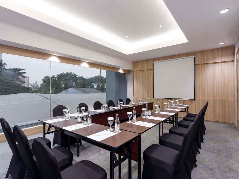 Mercure Jakarta Simatupang - Toplantı