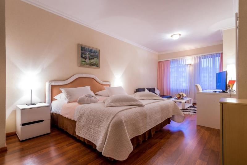Hotel Century - Genel
