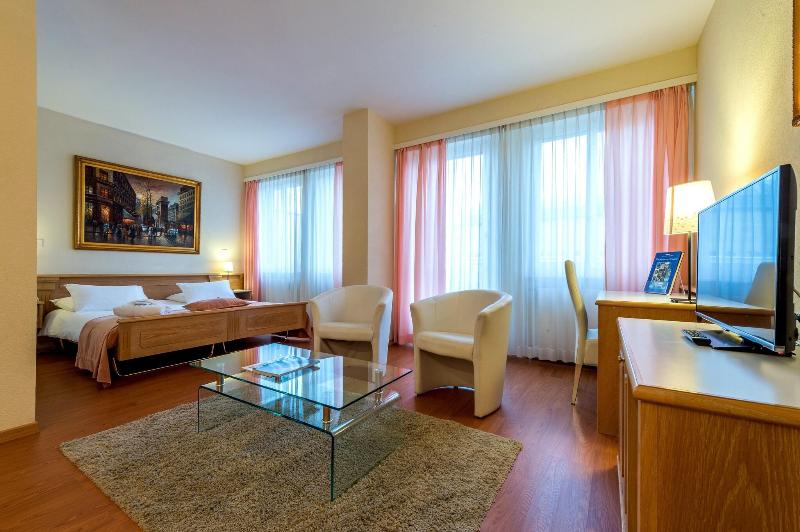 Hotel Century - Oda