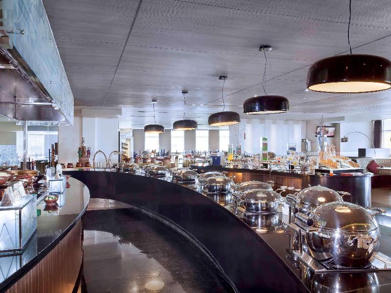 Novotel Jakarta Gajah Mada - Restoran
