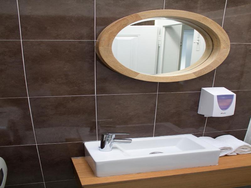 WW Hostel & Suites - Oda