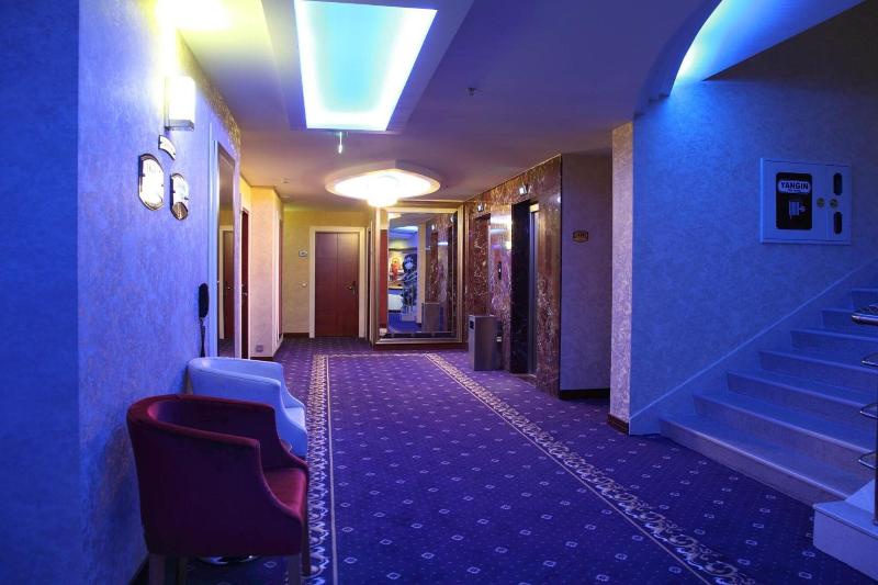 Senbayrak City Hotel - Lobi