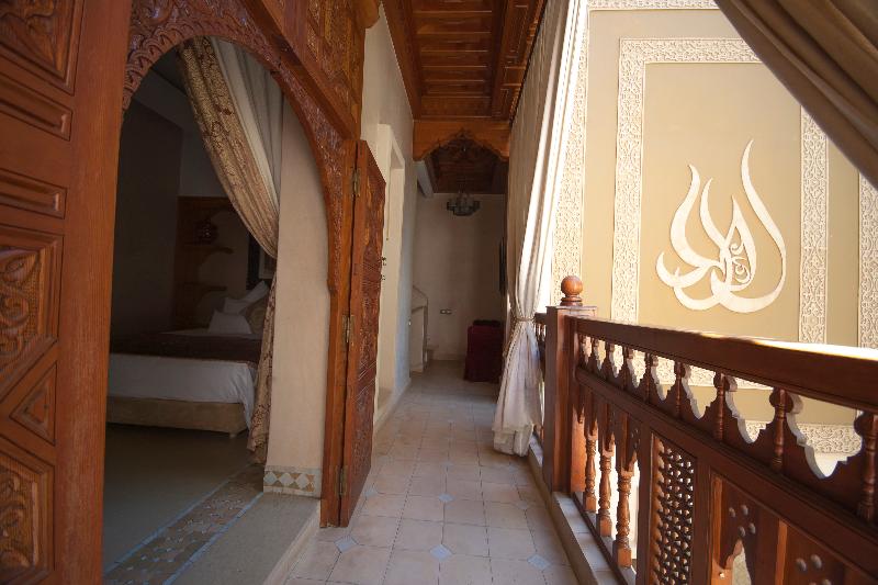 Riad Flam - Genel
