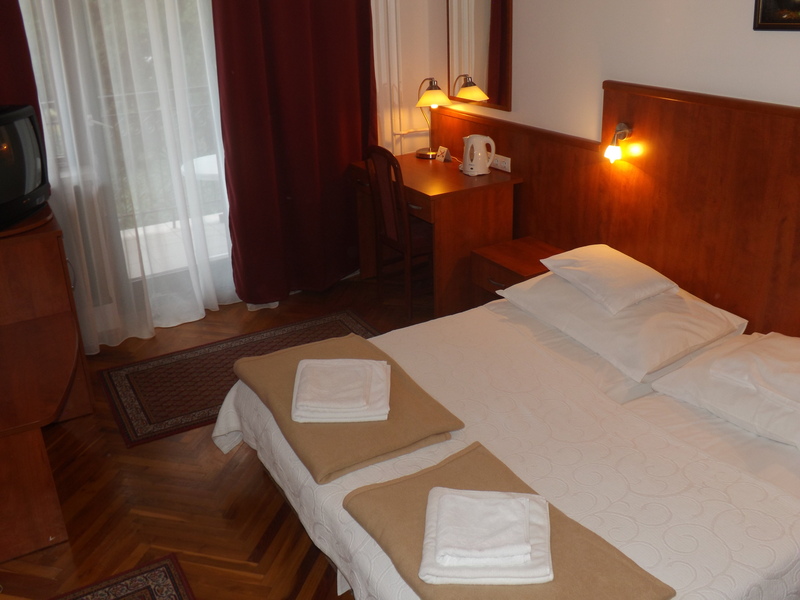 Helios Hotel Pension - Oda