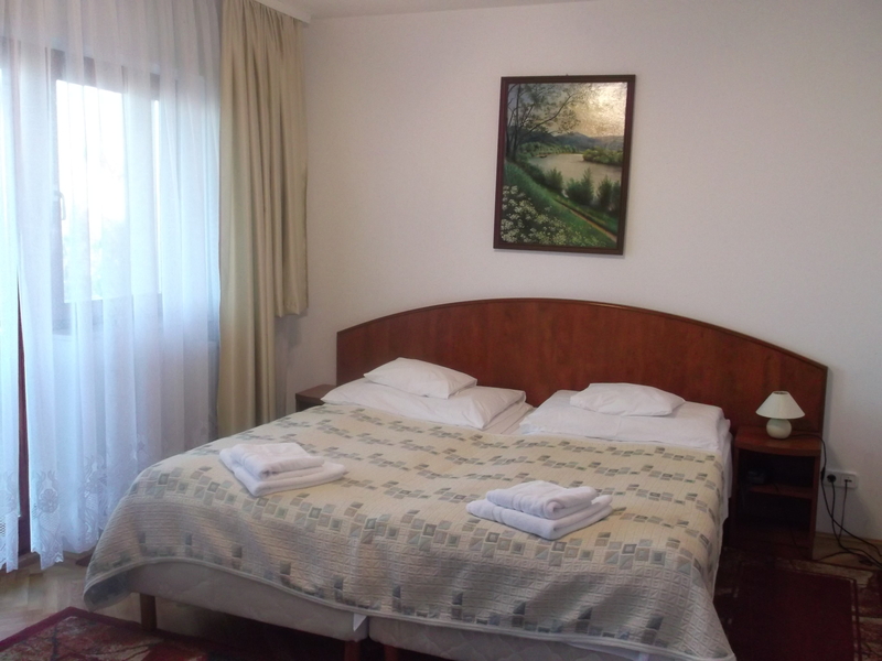 Helios Hotel Pension - Oda