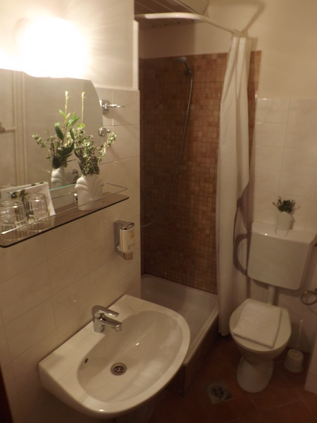 Helios Hotel Pension - Oda