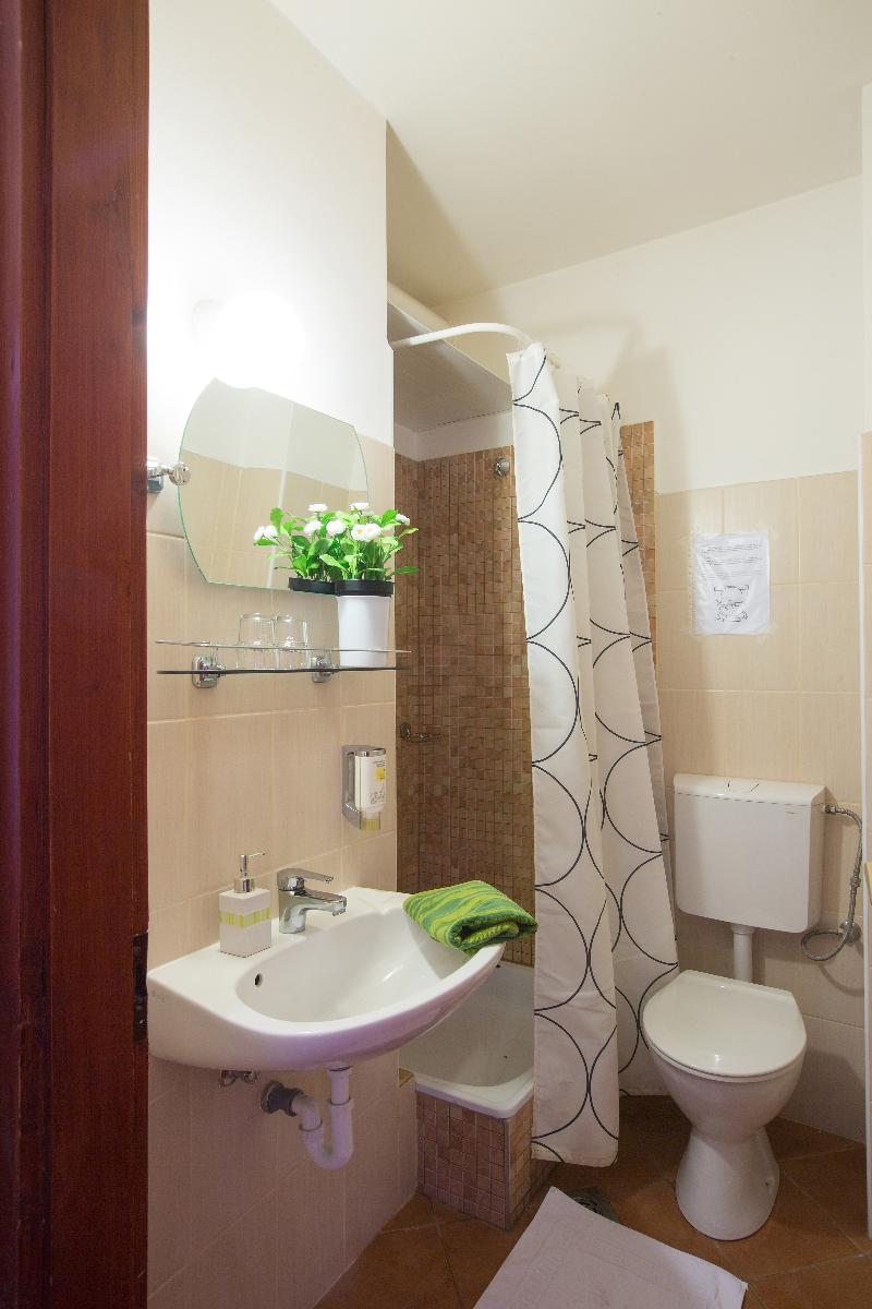 Helios Hotel Pension - Oda