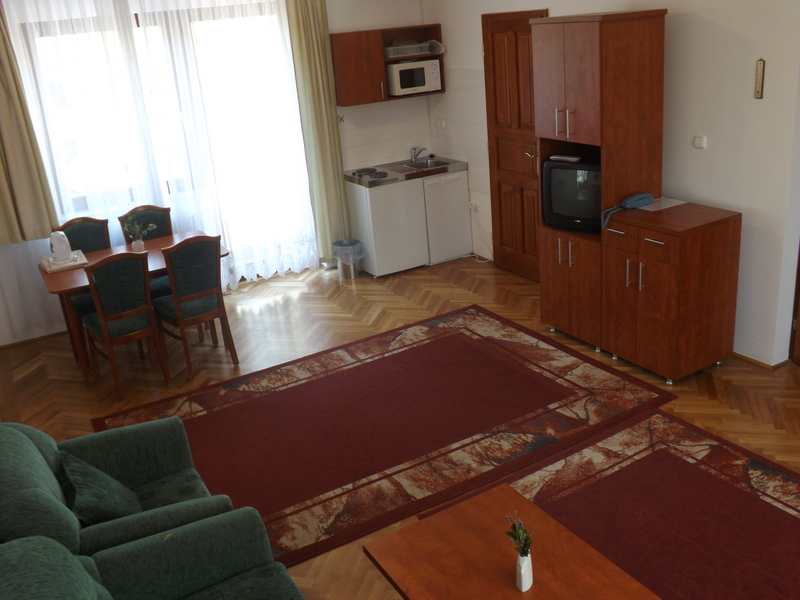 Helios Hotel Pension - Oda