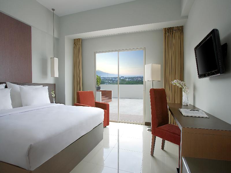 Hotel Santika Palu - Oda