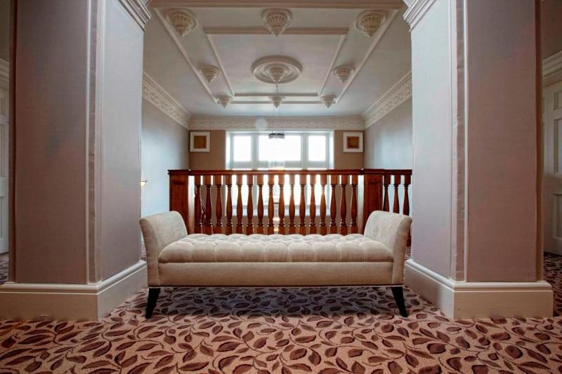Wivenhoe House - Lobi