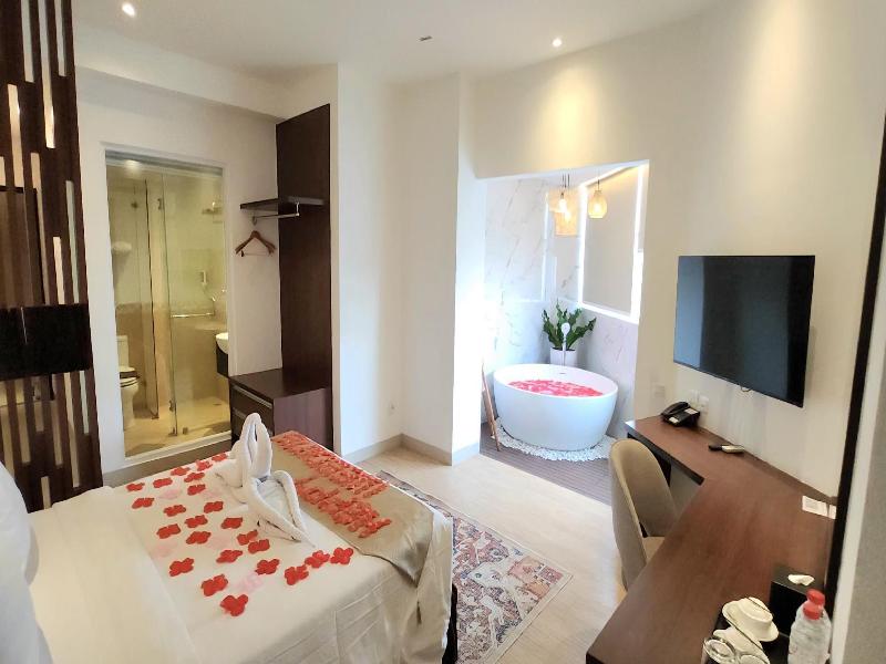 The Gloria Suites Jakarta - Oda