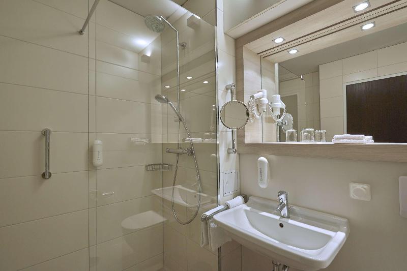 H+ Hotel Bad Soden - Oda