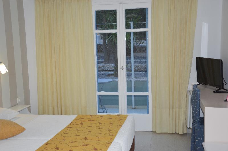 Pantheon Hotel - Oda