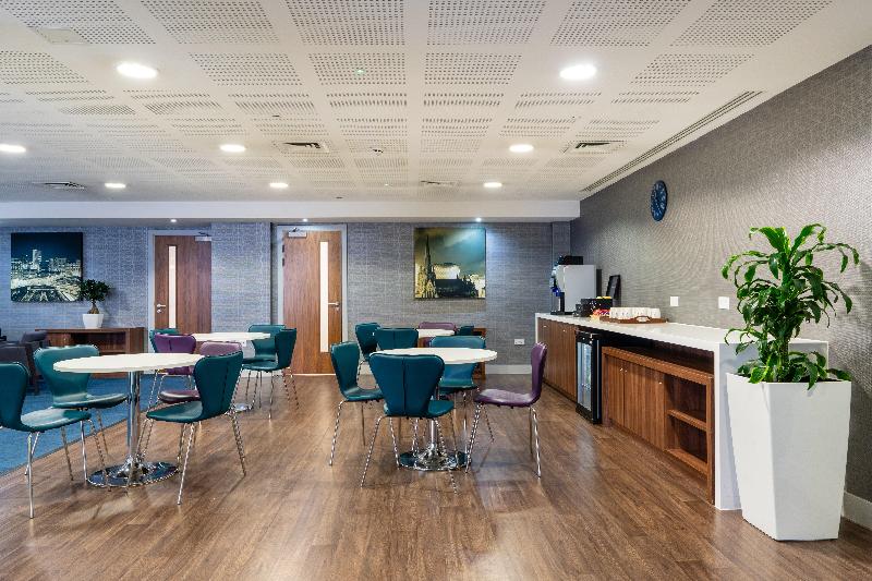 Holiday Inn Express Birmingham Snow-Hill - Genel