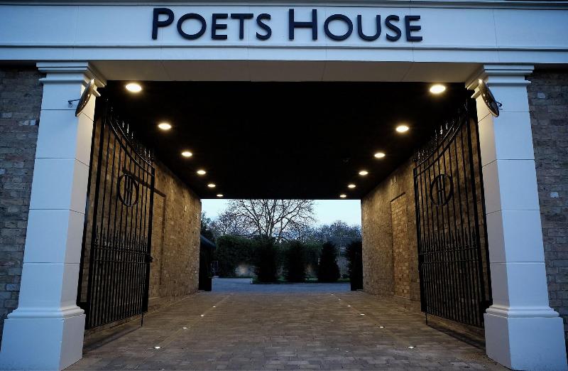 Poets House - Genel
