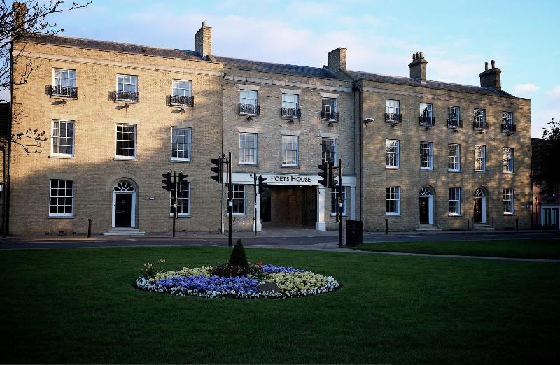 Poets House - Genel