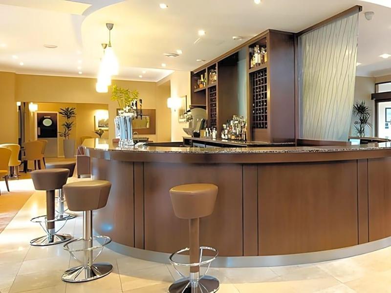 Brookfield Hotel - Genel