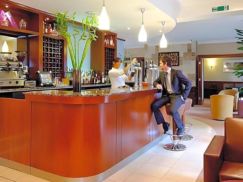 Brookfield Hotel - Genel
