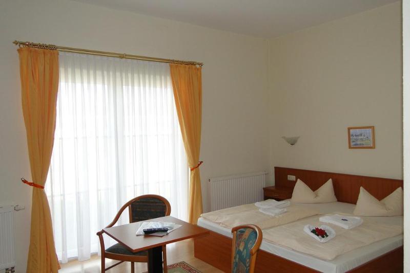 Reit & Freizeithotel Friesenhof - Genel