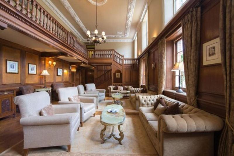 Bartley Lodge Hotel - Lobi