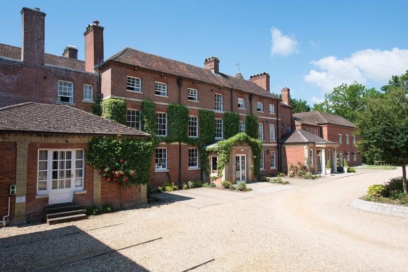 Bartley Lodge Hotel - Genel