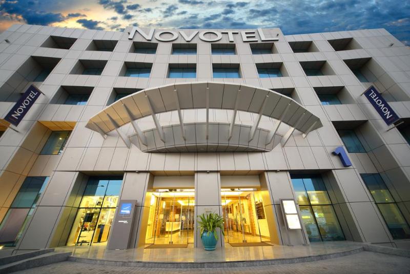 Novotel Dammam Business Park - Teras