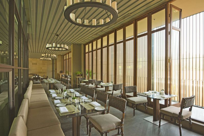 Sunsuri Phuket - Restoran