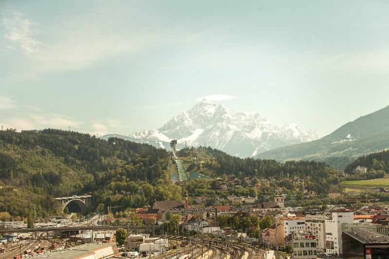 aDLERS Hotel Innsbruck - Teras