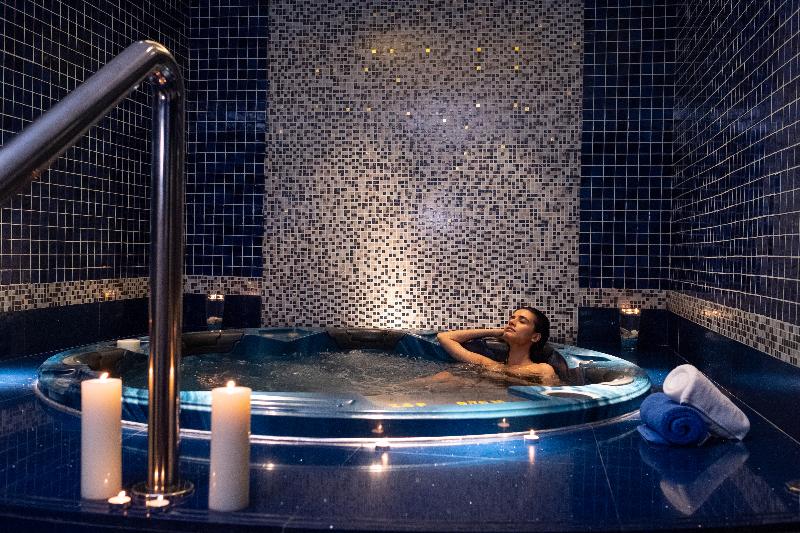 JA Ocean View Hotel - Aktivite