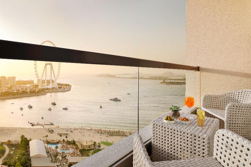 JA Ocean View Hotel - Teras