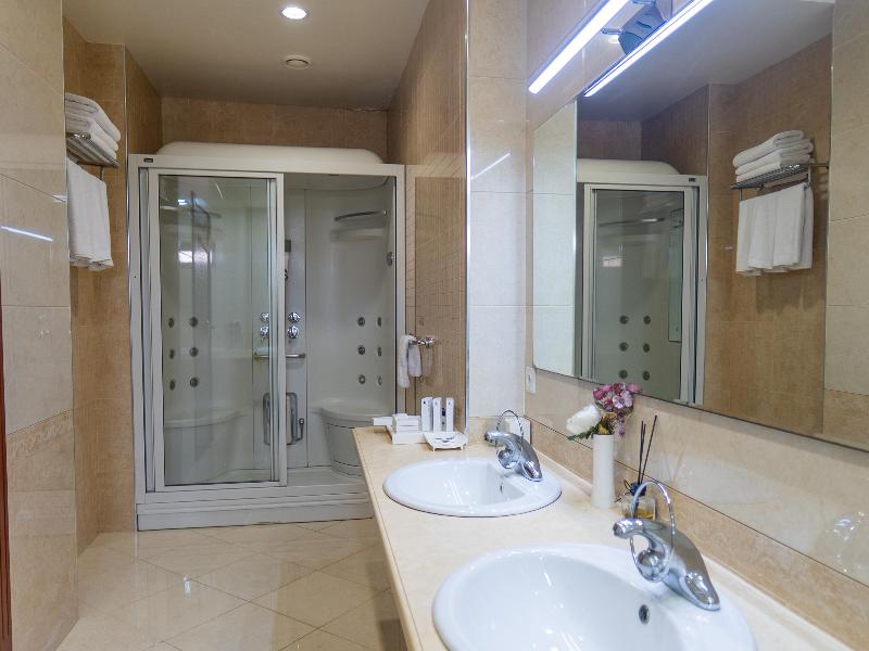 Shah Palace Luxury Museum Hotel - Oda