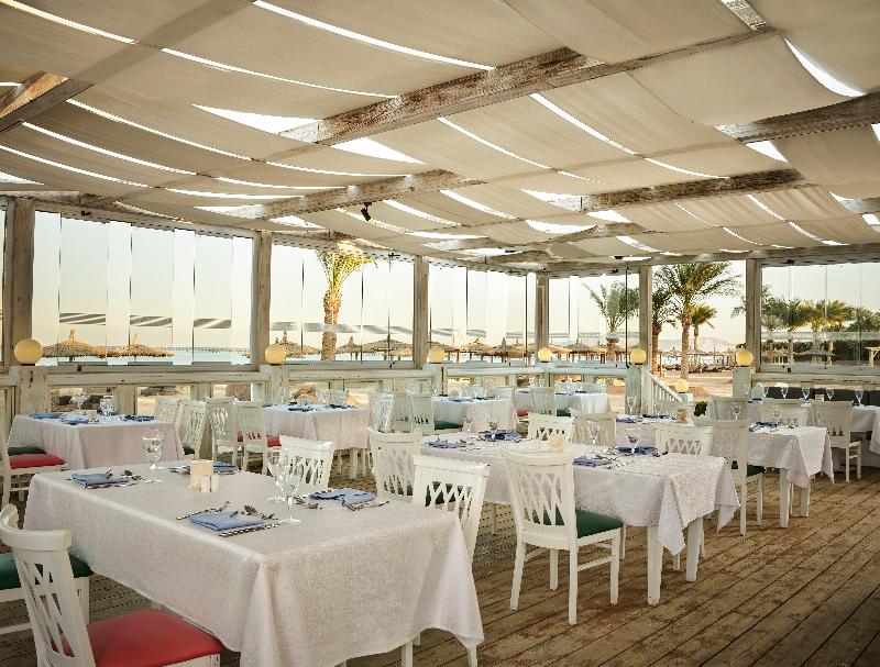 Coral Sea Holiday Resort & Aqua Park - Restoran