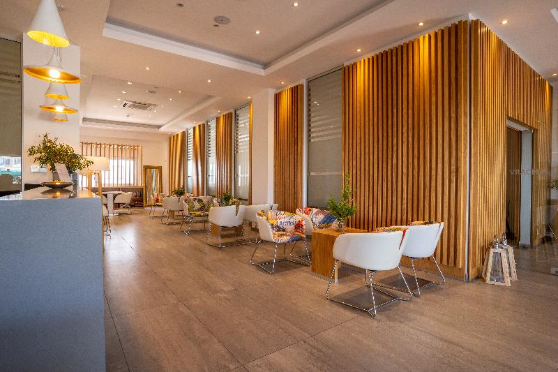 Vrachia Beach Hotel & Suites - Adults Only - Lobi