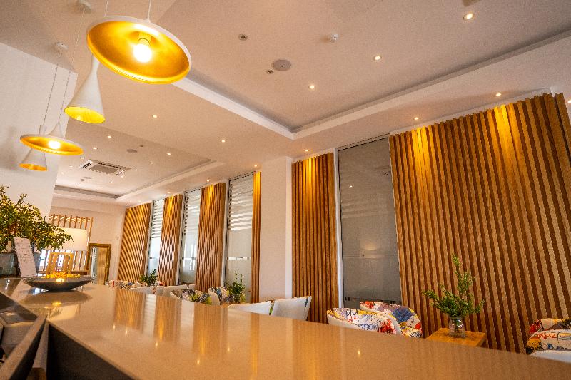 Vrachia Beach Hotel & Suites - Adults Only - Lobi