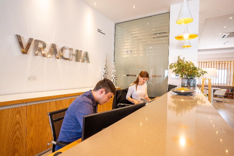 Vrachia Beach Hotel & Suites - Adults Only - Lobi