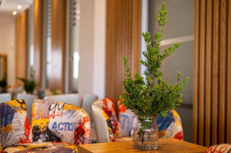 Vrachia Beach Hotel & Suites - Adults Only - Lobi