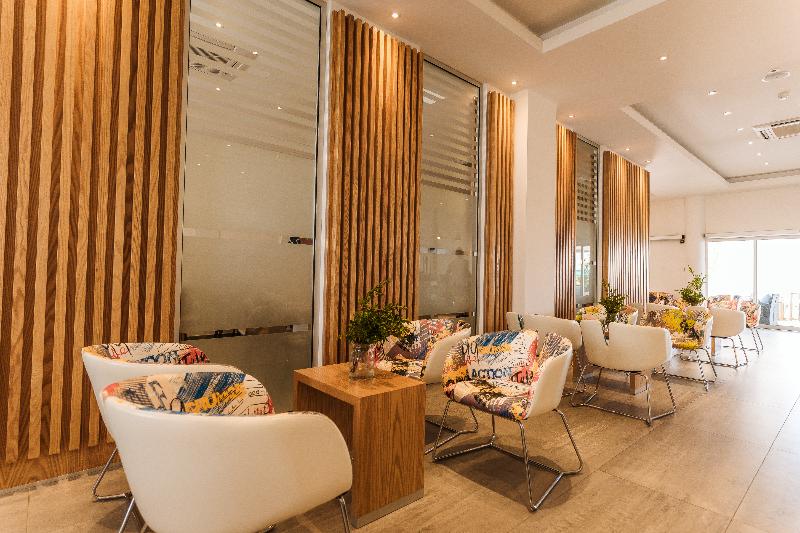 Vrachia Beach Hotel & Suites - Adults Only - Lobi