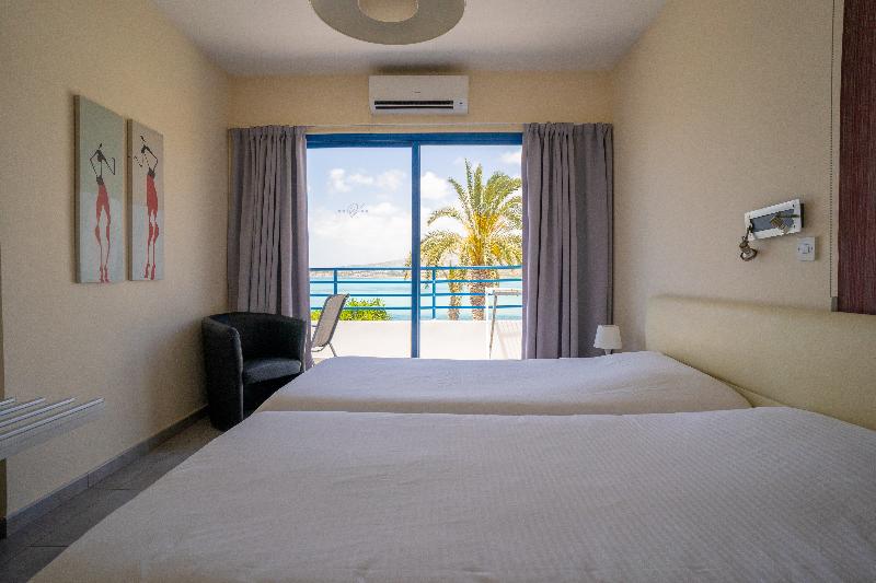 Vrachia Beach Hotel & Suites - Adults Only - Oda