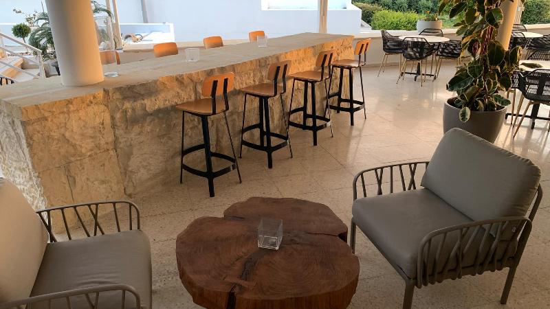 Vrachia Beach Hotel & Suites - Adults Only - Teras