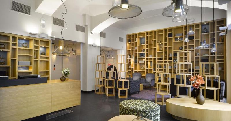 INNSiDE by Meliá Prague Old Town - Lobi