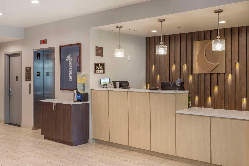 Times Square West Hotel, BW Signature Collection - Lobi