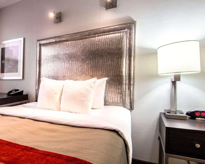 Times Square West Hotel, BW Signature Collection - Oda