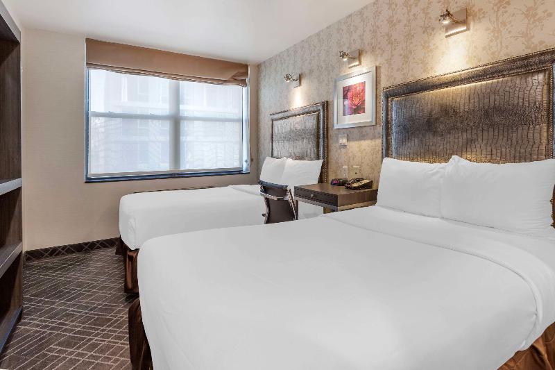 Times Square West Hotel, BW Signature Collection - Oda