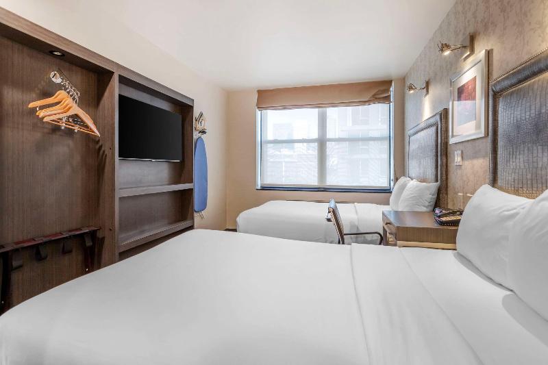 Times Square West Hotel, BW Signature Collection - Oda