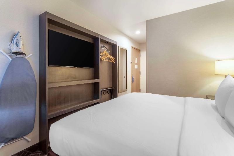 Times Square West Hotel, BW Signature Collection - Oda