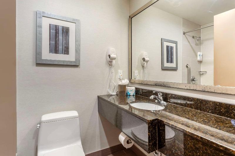 Times Square West Hotel, BW Signature Collection - Oda